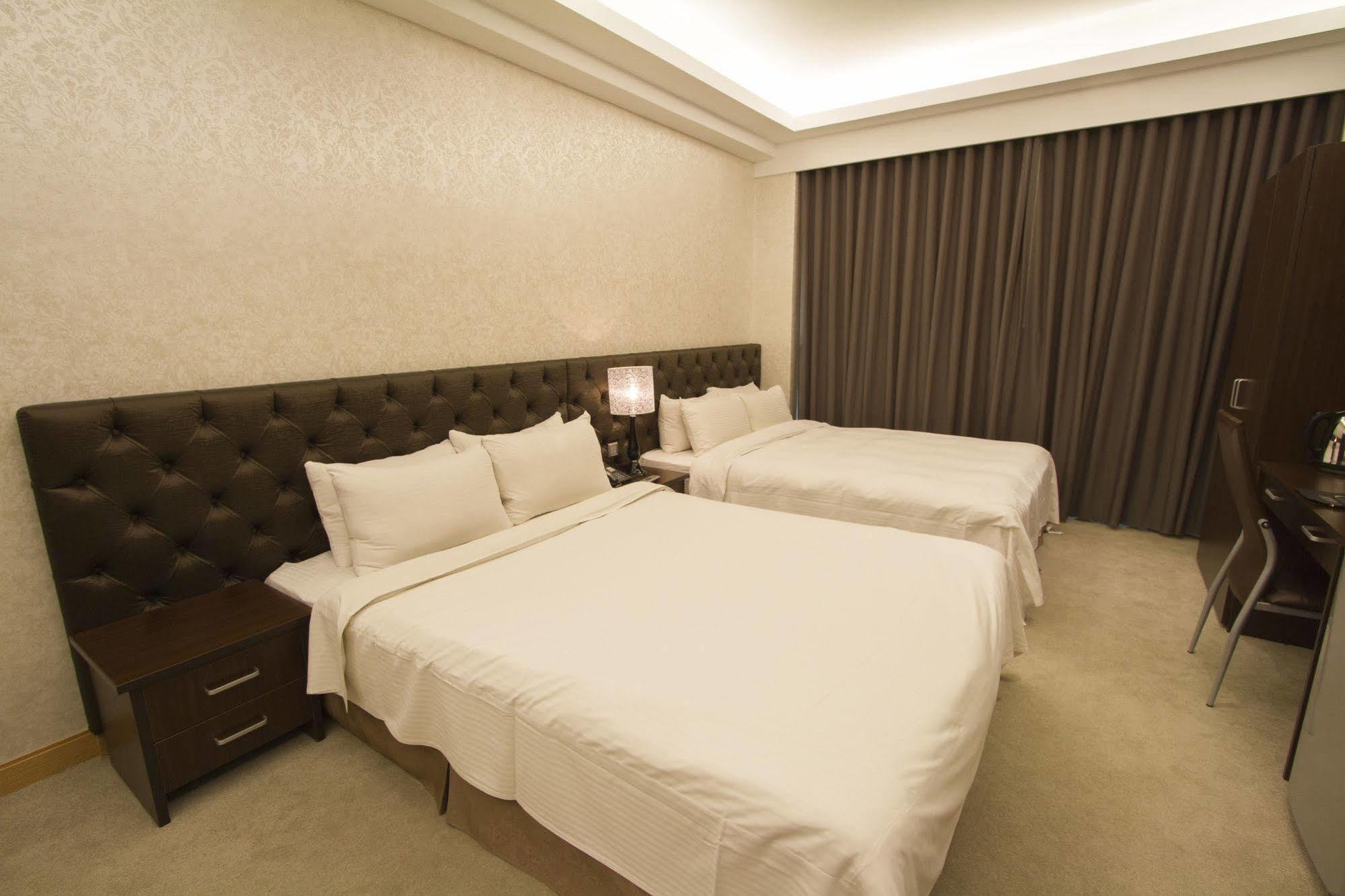 Hunt Champion Hotel Taichung Extérieur photo