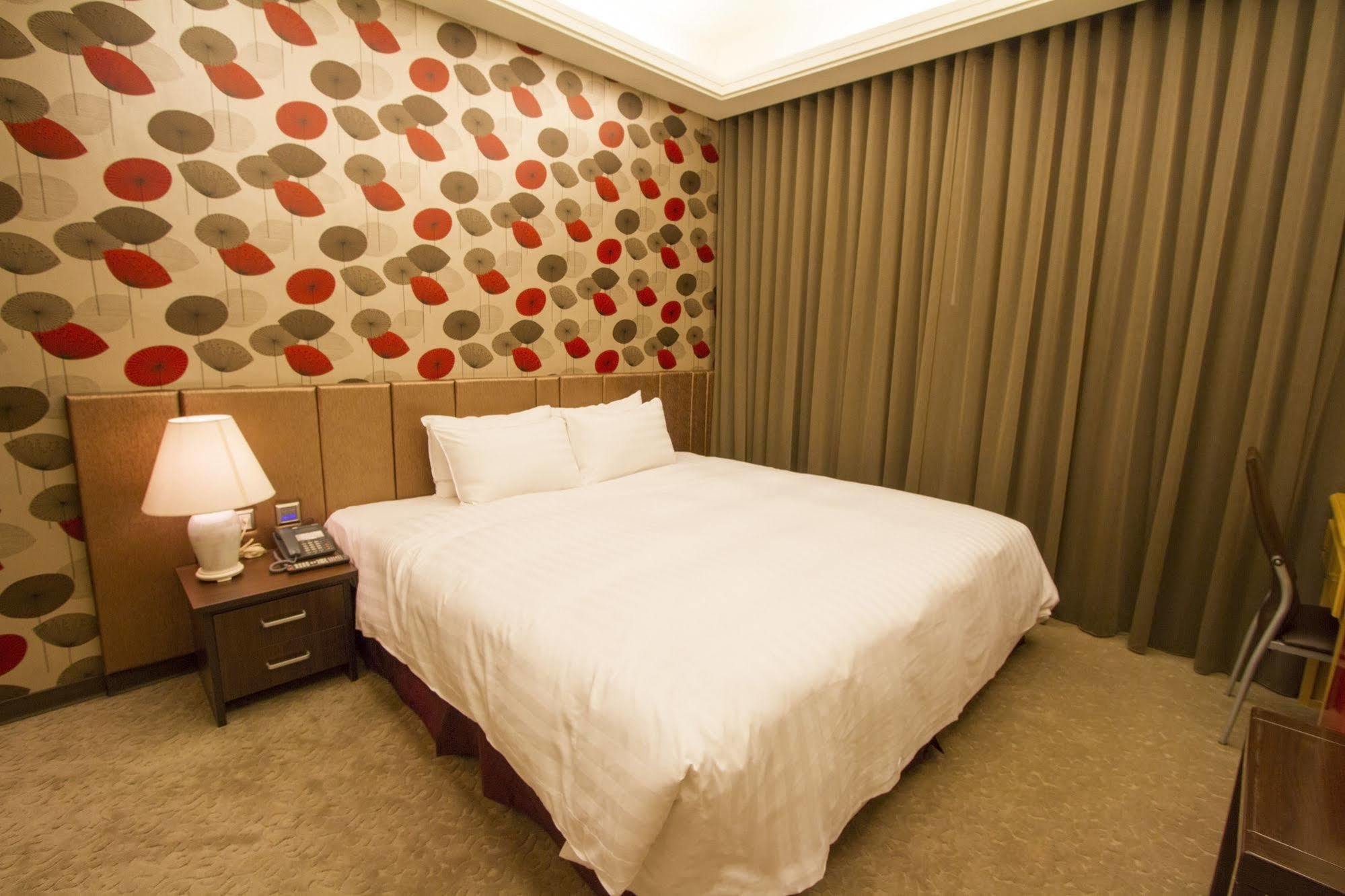 Hunt Champion Hotel Taichung Extérieur photo