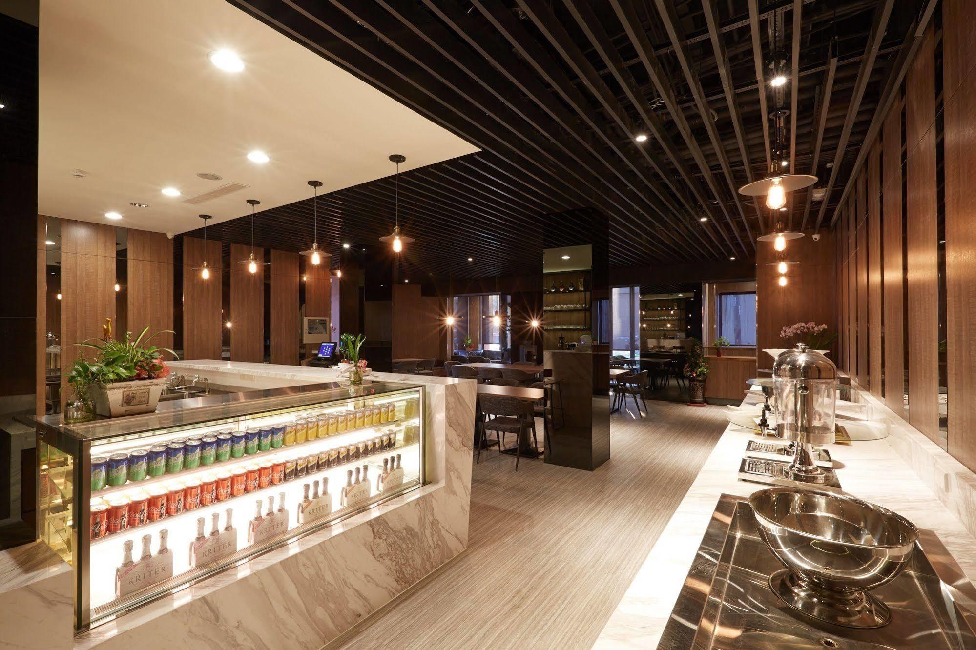 Hunt Champion Hotel Taichung Extérieur photo